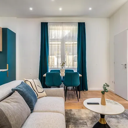 D30 Premium Suite Budapest Exterior photo